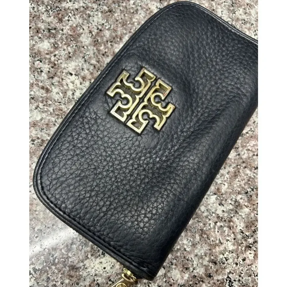 TORY BURCH Britten Black Pebbled Leather Zip Continental Wallet 141004